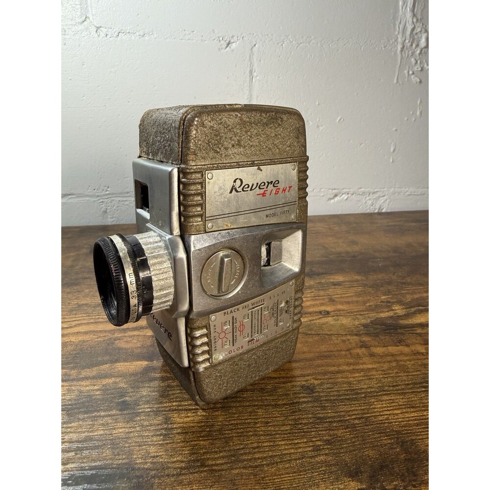 Vintage Revere Eight Model Fifty 8mm Movie Camera Decor Display Chicago USA